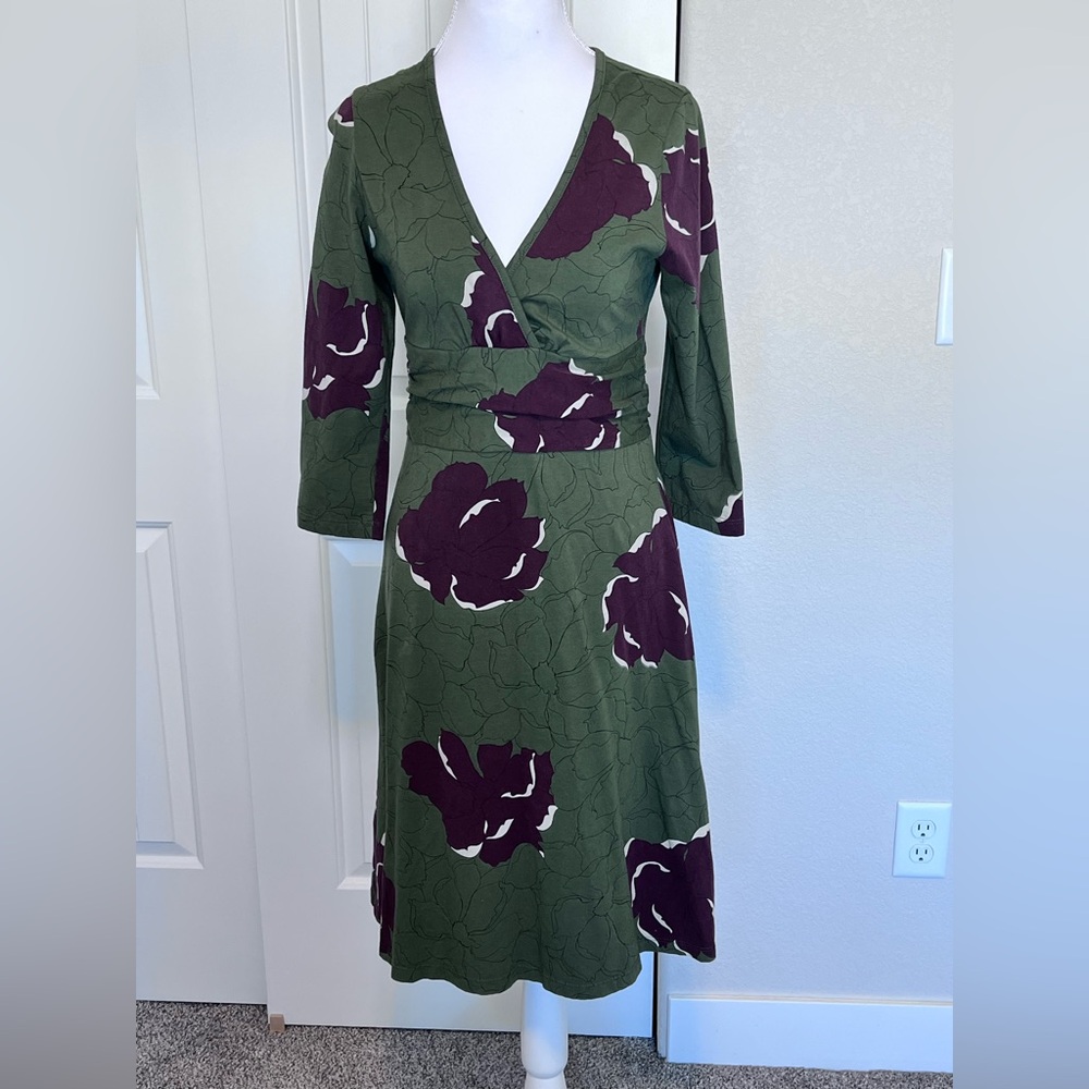 Patagonia Margot dress olive green burgundy floral Organic Cotton Spandex Blend